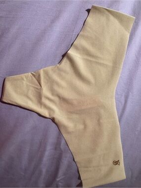 Victoria’s Secret Pale Green Seamless Thong